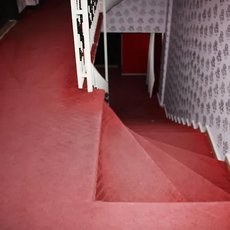 Rozz 1 Hotel